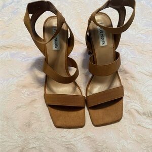 Size 11 open toe Steve Madden brown heels